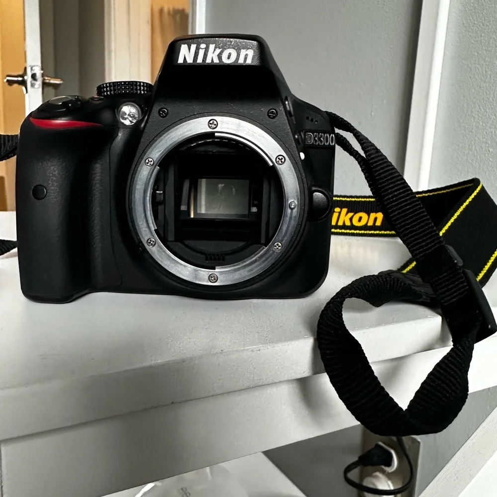 NIKON D3300